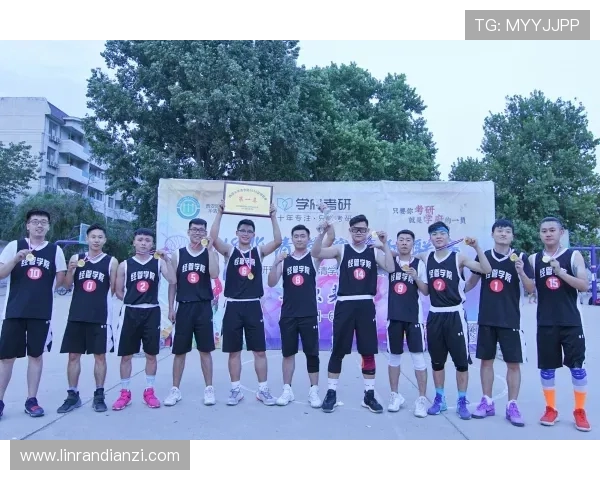 基米希——汗水浇灌纪录，齐心铸就辉煌